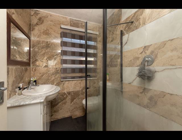 1 BEDROOM TOWNHOUSE FOR SALE IN ALAN MANOR